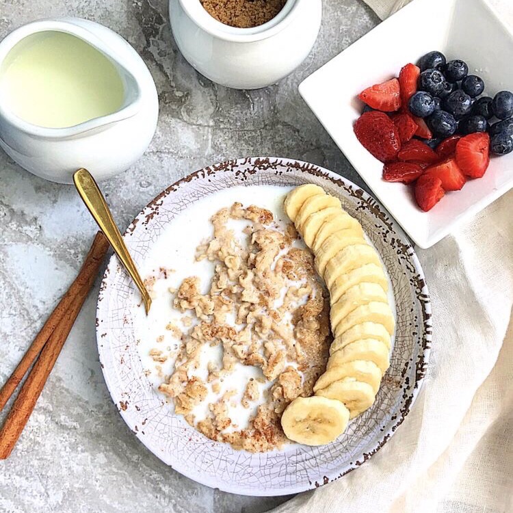 Cinnamon-Brown sugar Oatmeal Porridge