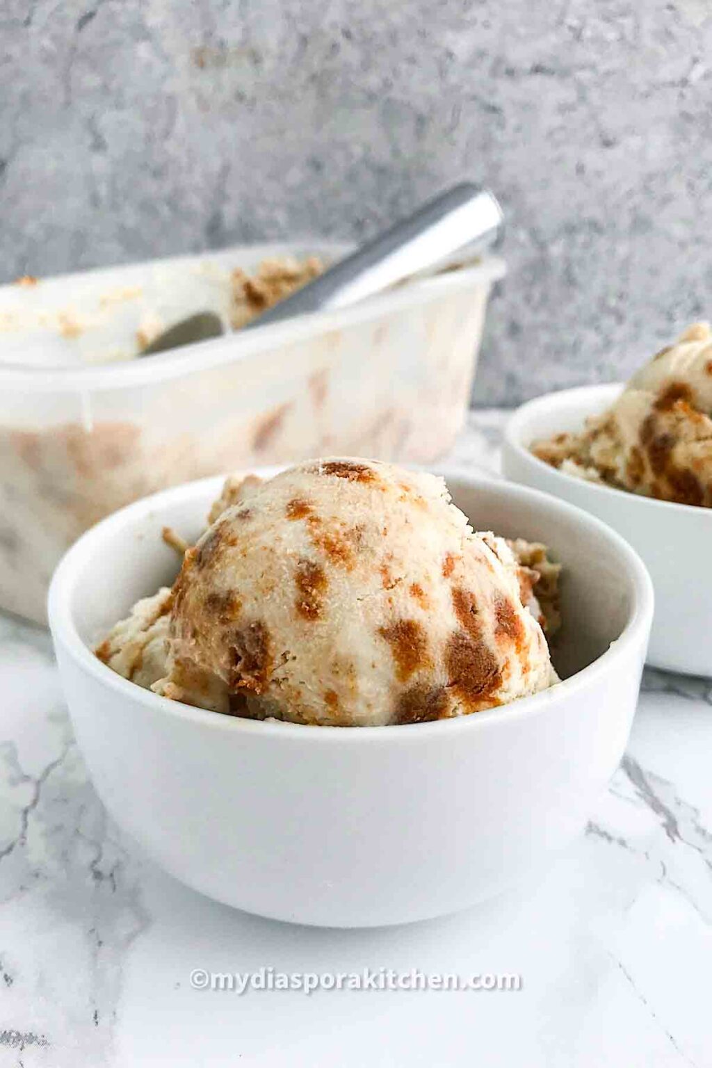 Biscoff ice cream recipe (Biscoff cookies and cream) My Diaspora Kitchen