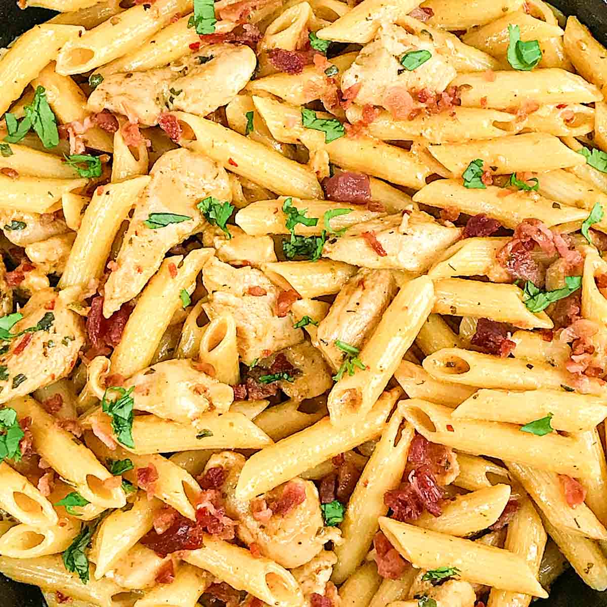 Creamy chicken and bacon pasta recipe